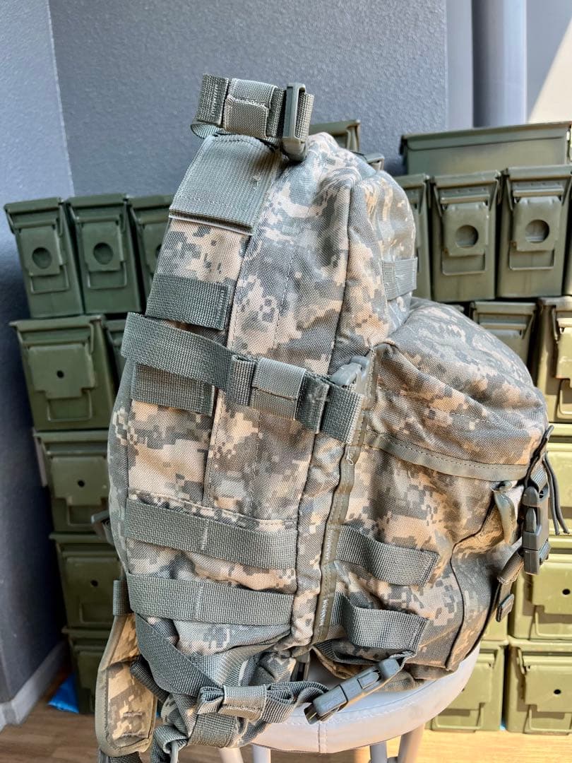米軍放出品 未使用品 レア品MOLLE2アサルトパック リュック バックパック②
