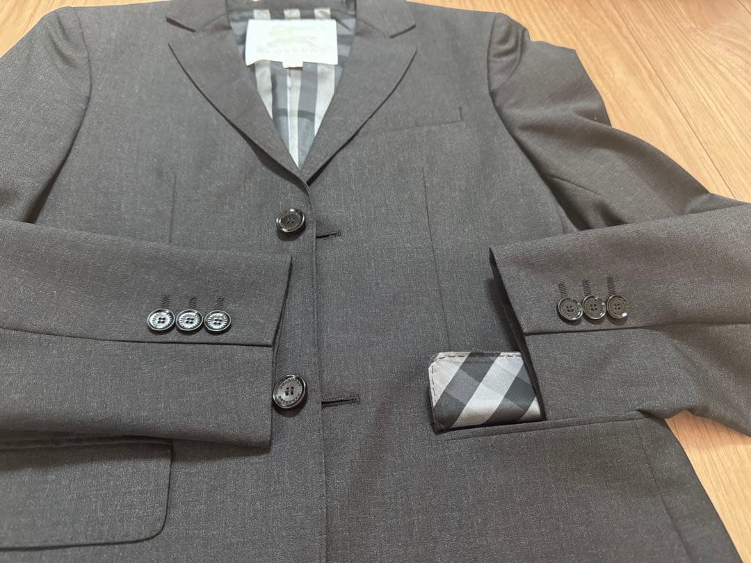 ⭐️emi⭐️バーバリー フォーマル スーツ 150　卒服　美品　12Y