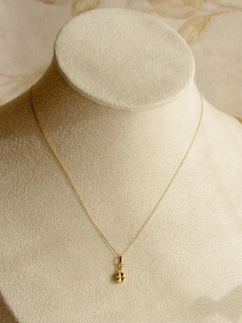 18K ネックレストップ クローバー ゴールド 四つ葉 刻印あり 純正 開運