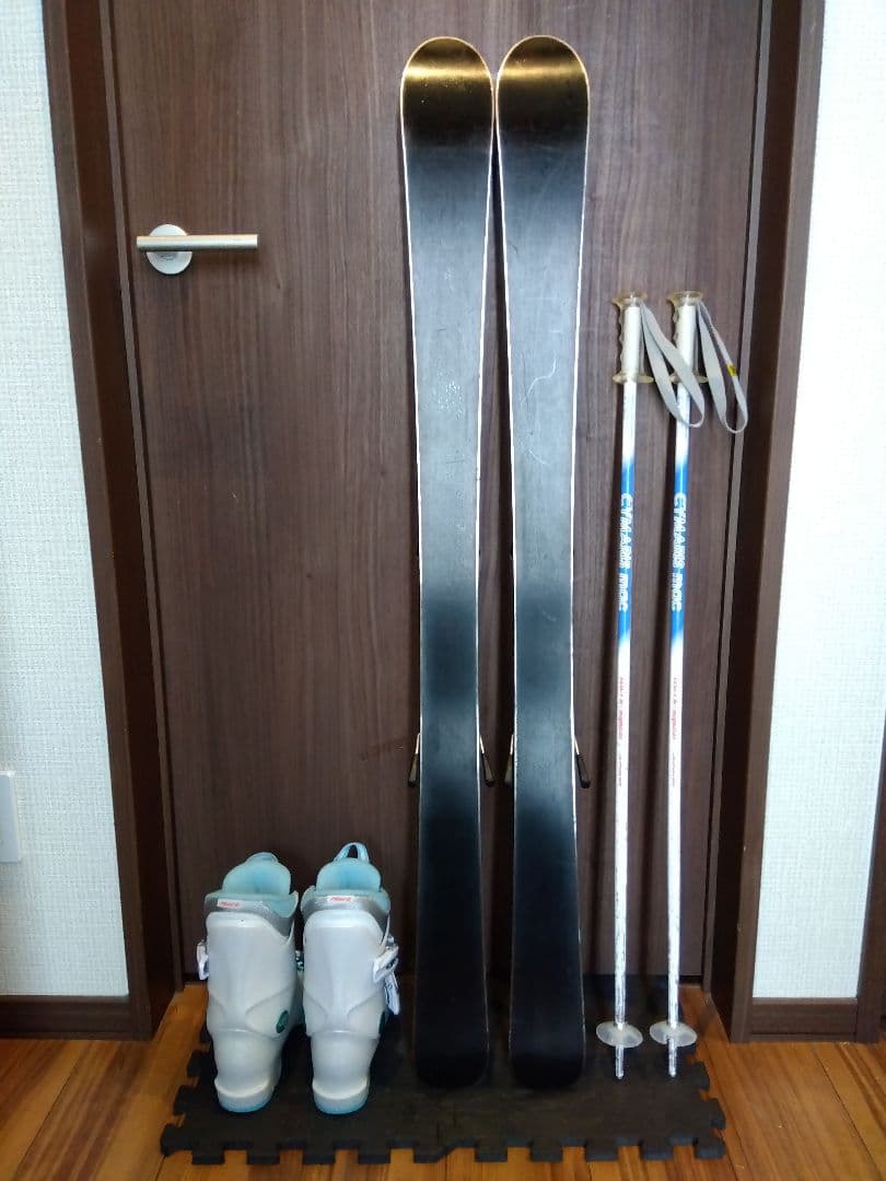 送料無料 PURE CONSCIOUS 子供用 スキーセット メンテ・WAX済✔