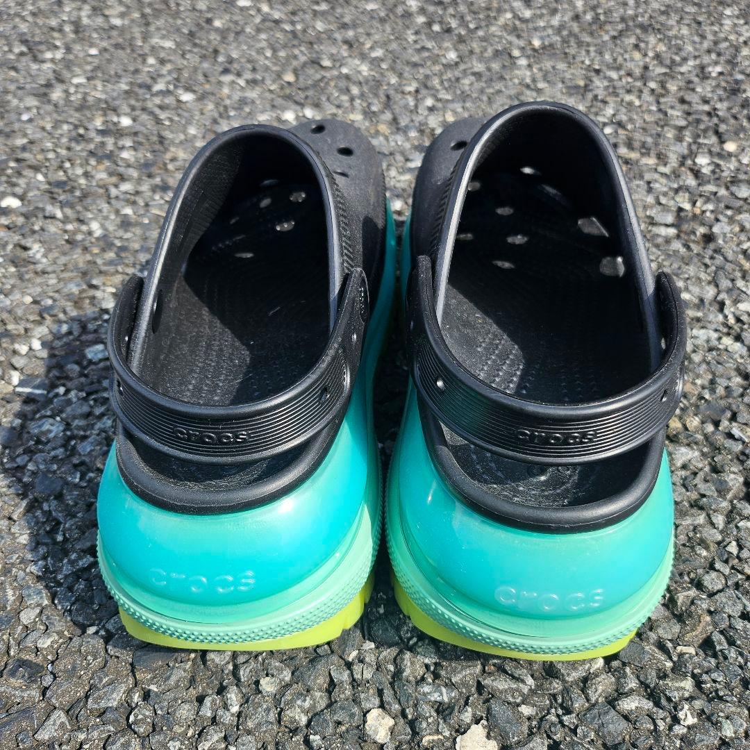 crocs　メガクラッシュ　厚底サンダル