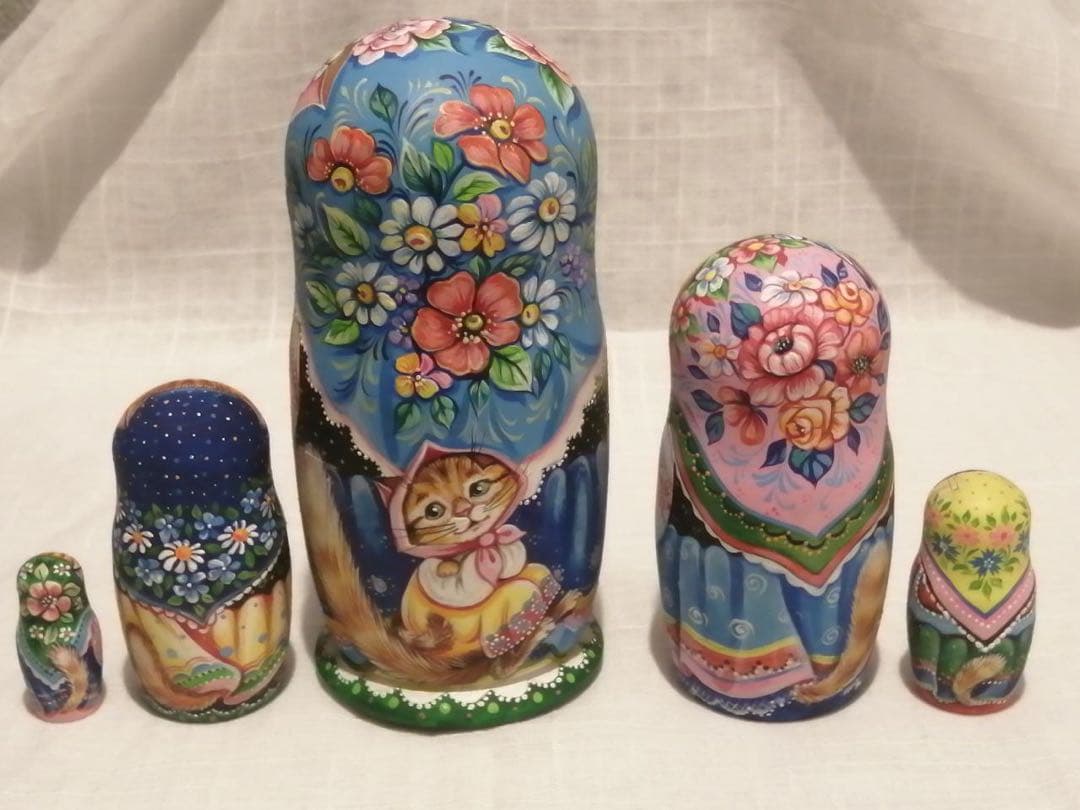 クリスマスセール♪ネコマトリョーシカ『パブロヴォ・ポサドのショールの猫』ミラ最新