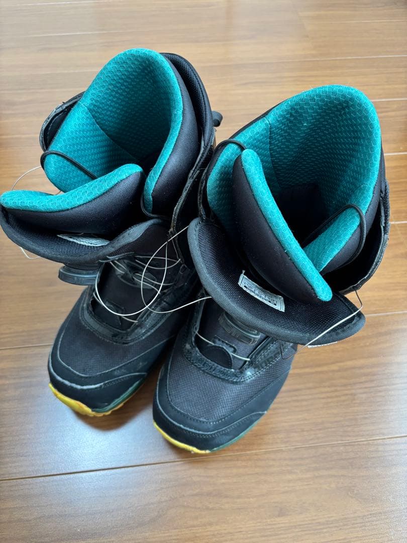 【最終値下】スノーボード含む4点セット（ボード、ブーツ、ゴーグル、ケース）