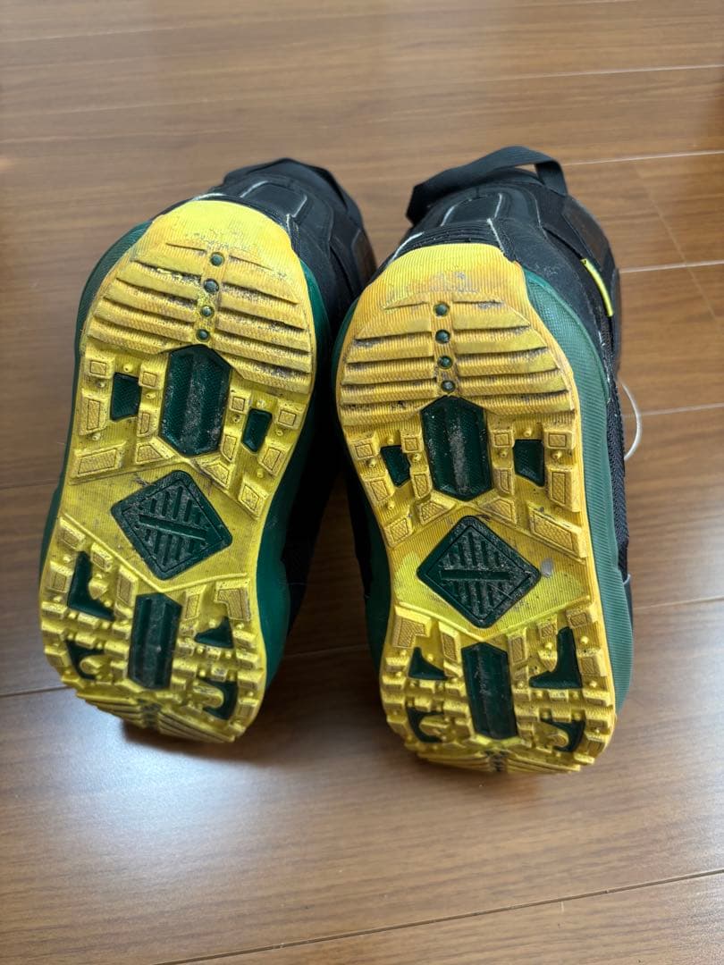 【最終値下】スノーボード含む4点セット（ボード、ブーツ、ゴーグル、ケース）