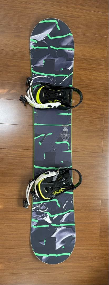 【最終値下】スノーボード含む4点セット（ボード、ブーツ、ゴーグル、ケース）