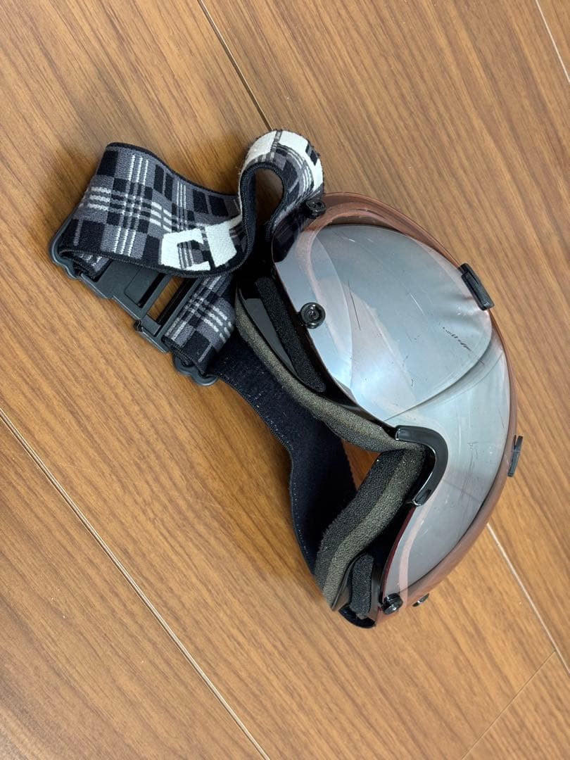 【最終値下】スノーボード含む4点セット（ボード、ブーツ、ゴーグル、ケース）