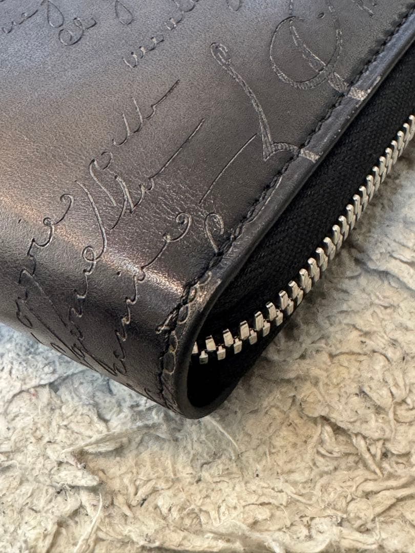 Berluti ベルルッティ　イタウバ　スクエア　財布　ラウンドジップ