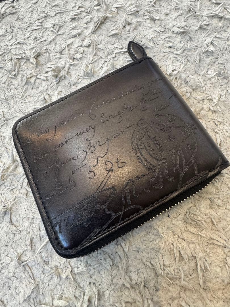 Berluti ベルルッティ　イタウバ　スクエア　財布　ラウンドジップ