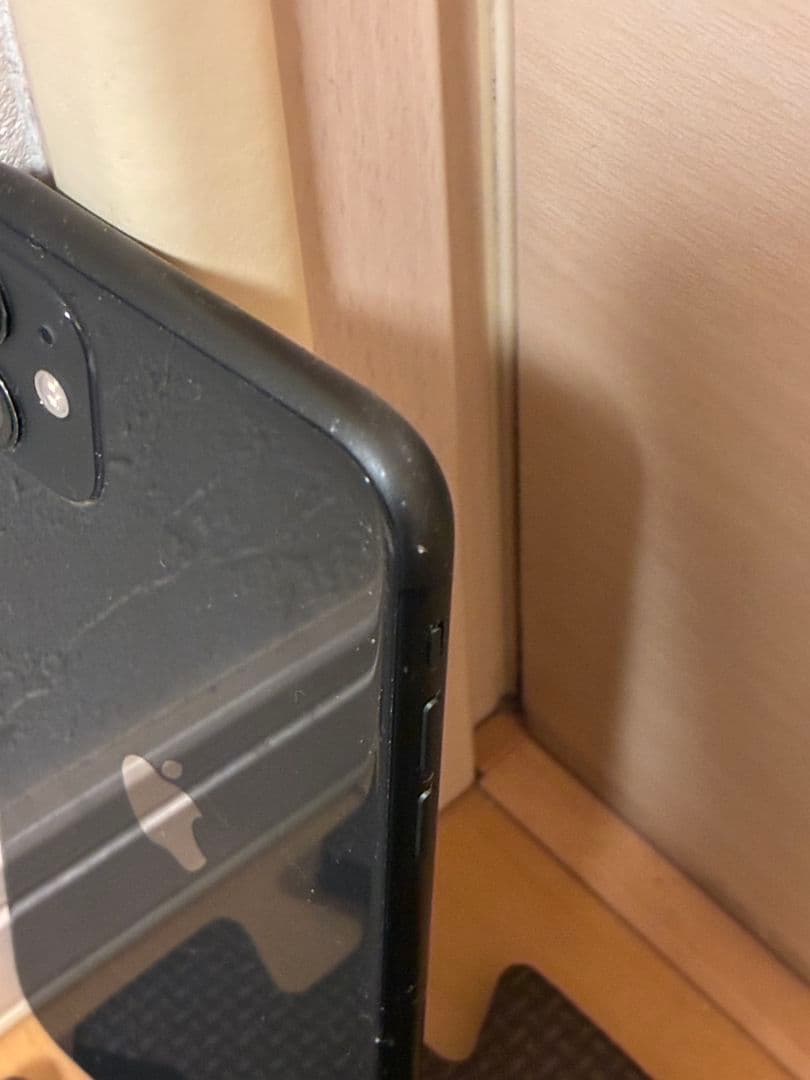 iPhone11 64GB ブラック SIMフリー バッテリー74% 付属品あり