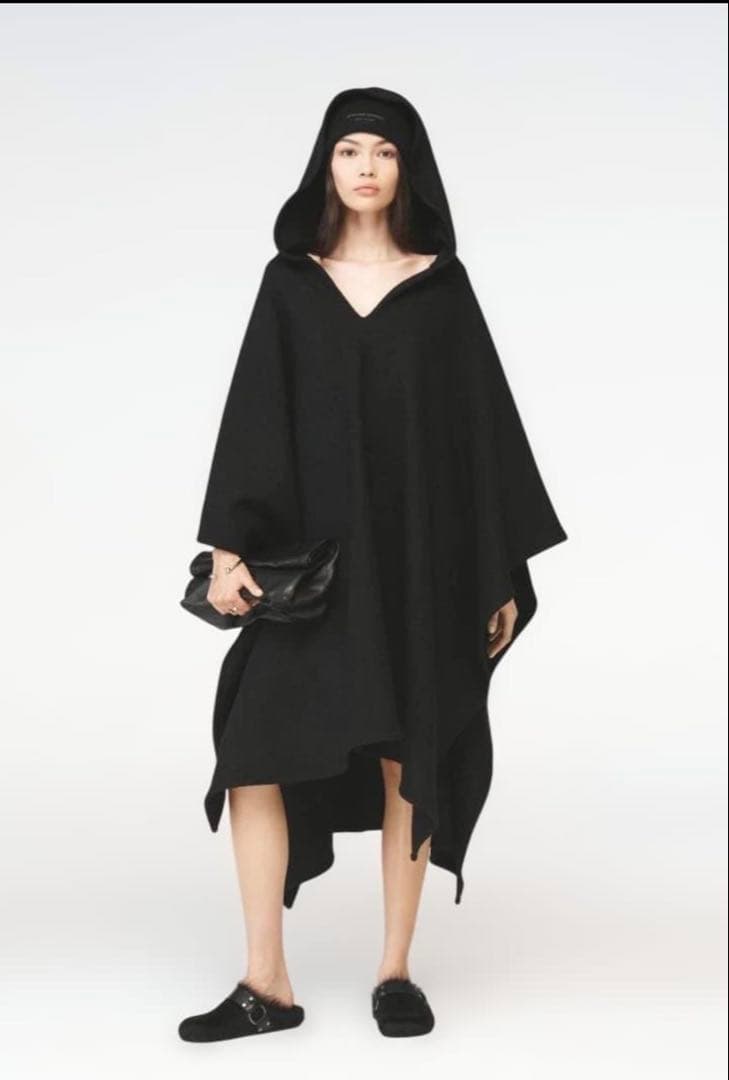 完売新品タグ付き　ウール100%ポンチョ STEVEN MEISEL ZARA