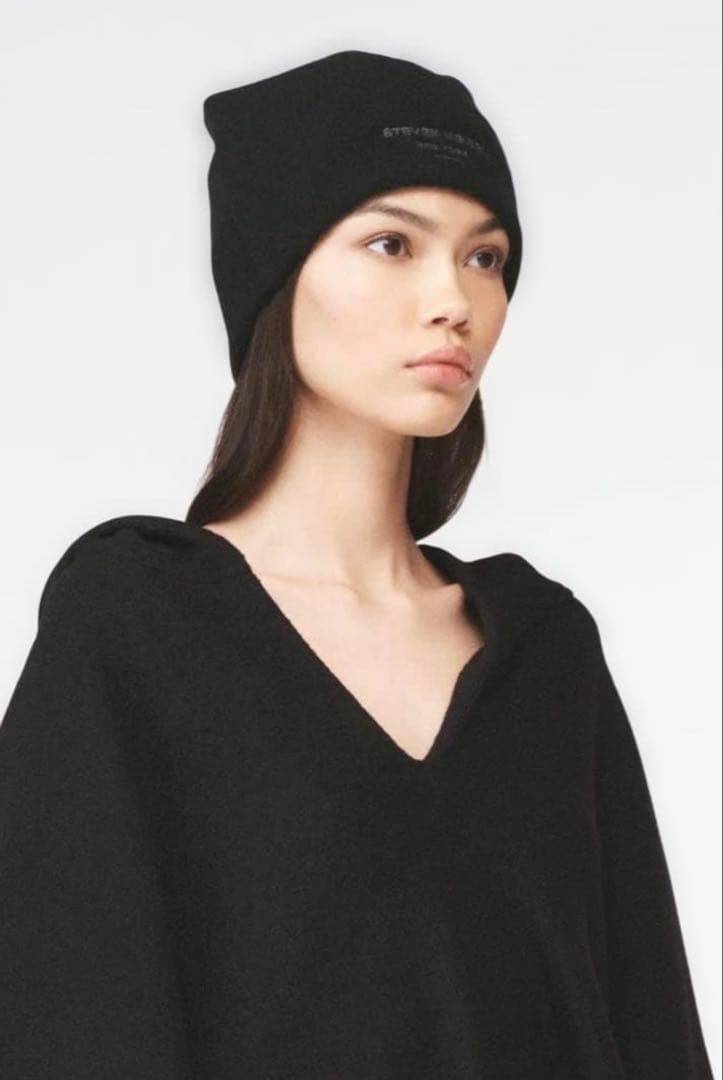 完売新品タグ付き　ウール100%ポンチョ STEVEN MEISEL ZARA