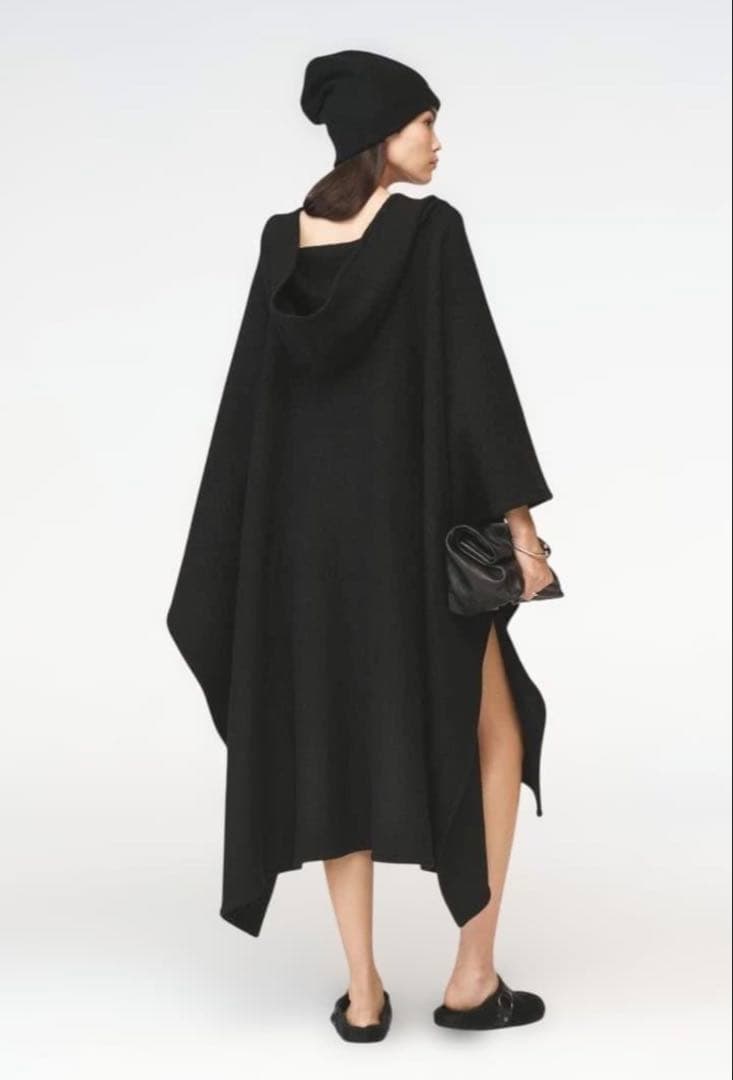 完売新品タグ付き　ウール100%ポンチョ STEVEN MEISEL ZARA