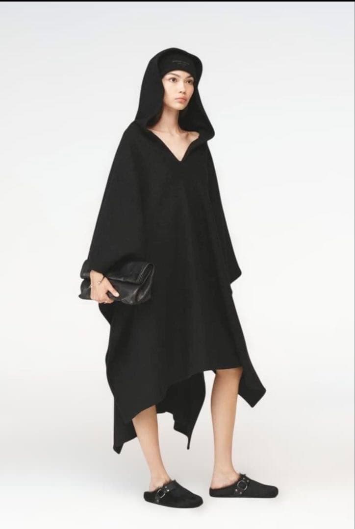 完売新品タグ付き　ウール100%ポンチョ STEVEN MEISEL ZARA