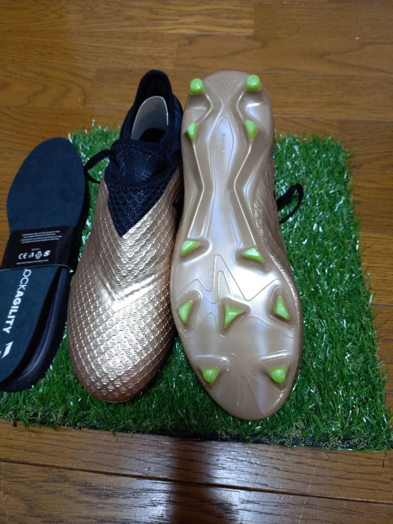 アディダス メッシ 16 ピュアアジリティ