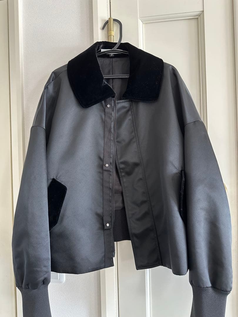 SHE Tokyo ブラック MA-1 ジャケット