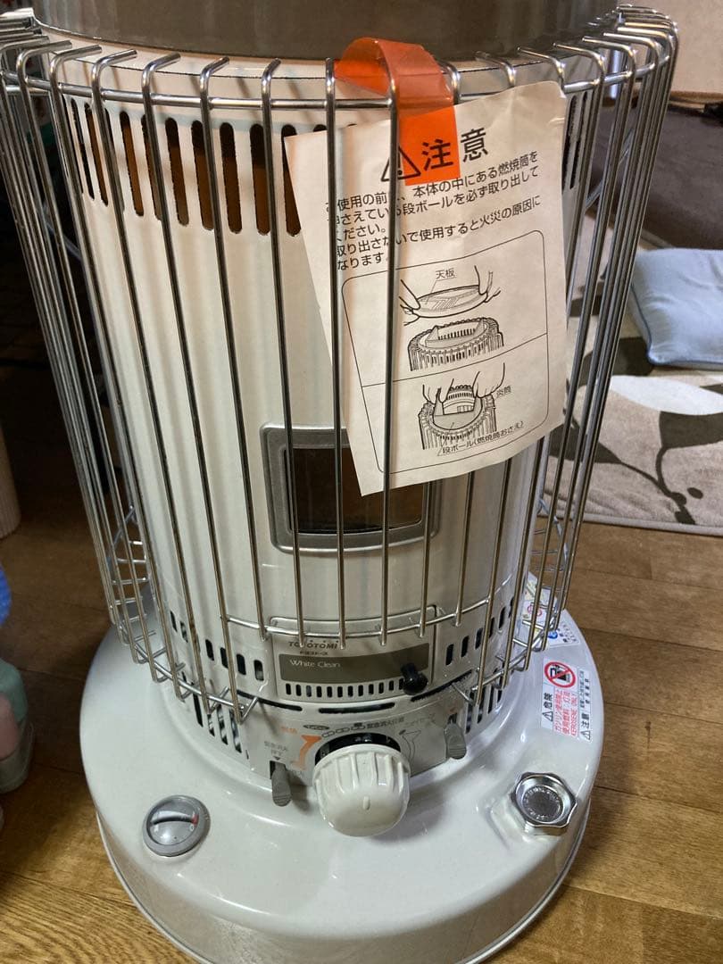 【訳アリ未使用品】 トヨトミ 石油ストーブ KS-67E White Clean