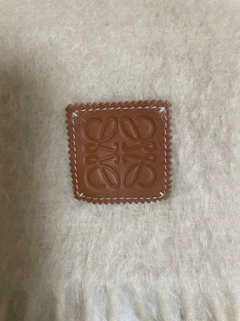 ロエベマフラー