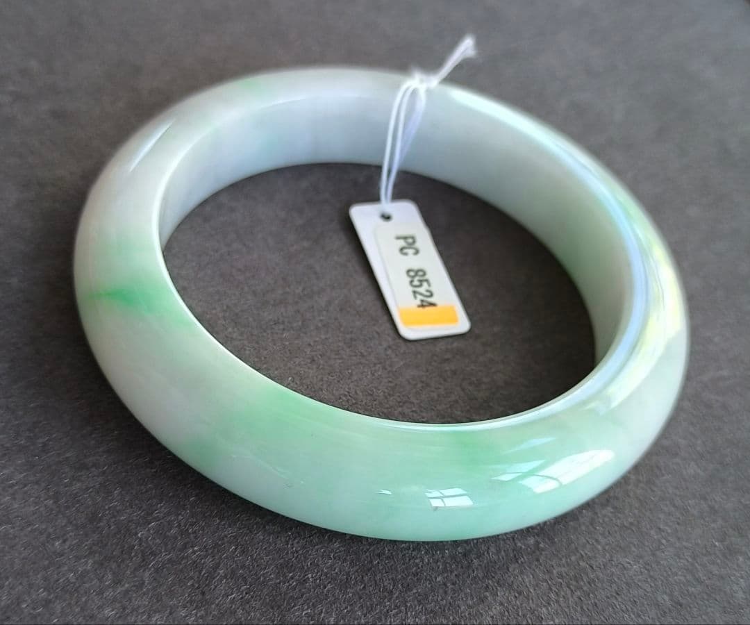 あーきゃん【鑑別書付:种老:完美】本翡翠のバングル（内径59.5ミリ）