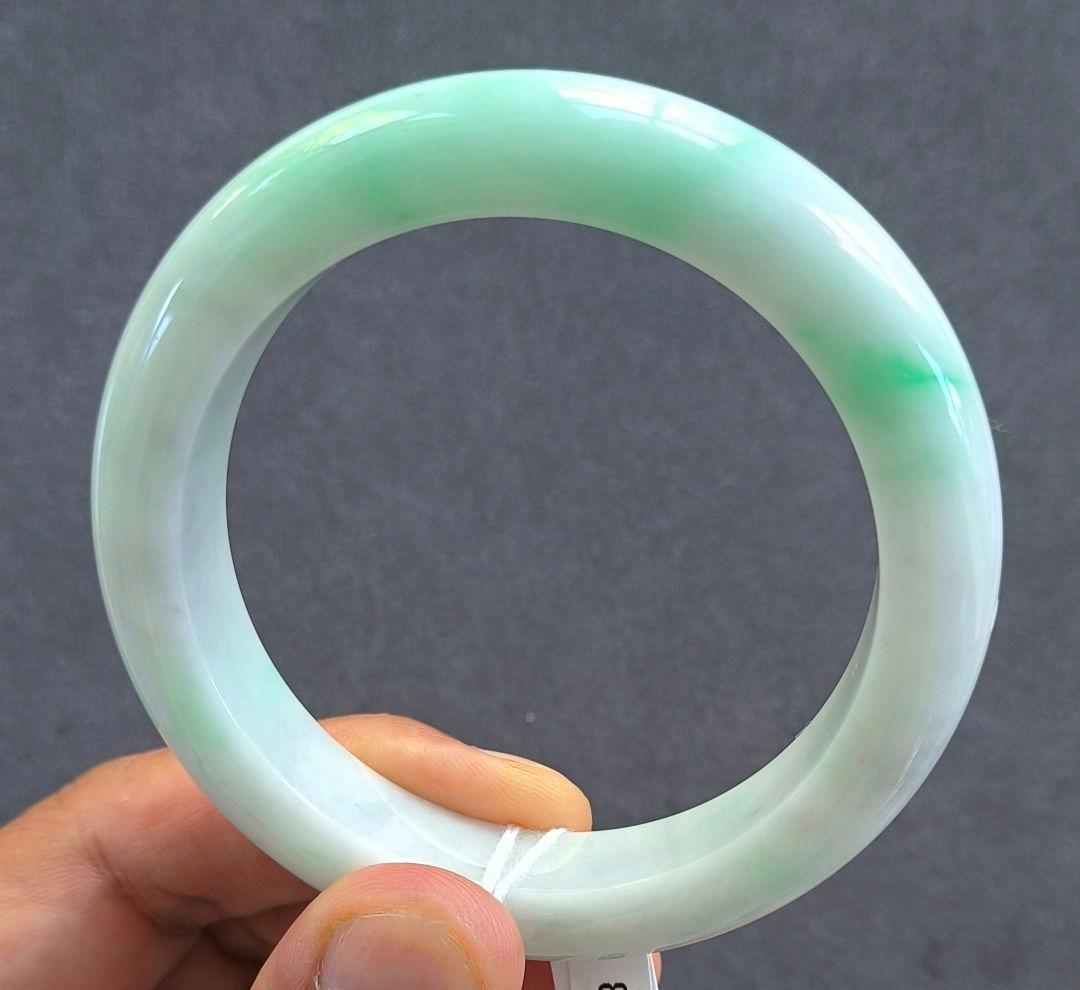 あーきゃん【鑑別書付:种老:完美】本翡翠のバングル（内径59.5ミリ）