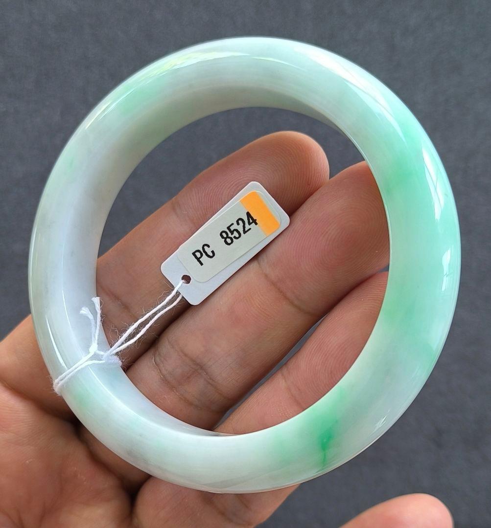 あーきゃん【鑑別書付:种老:完美】本翡翠のバングル（内径59.5ミリ）