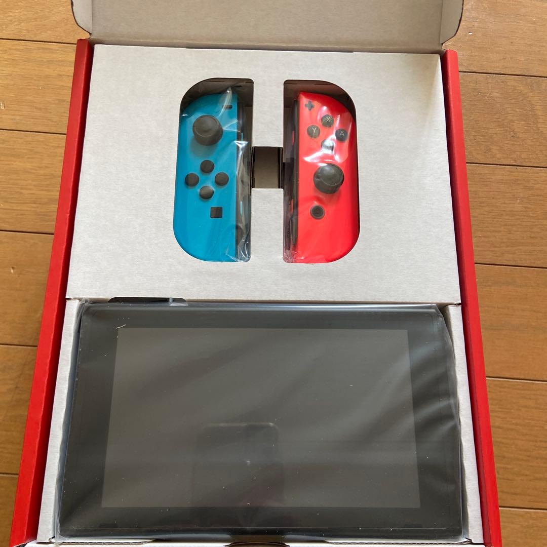 Nintendo Switch 本体　新品