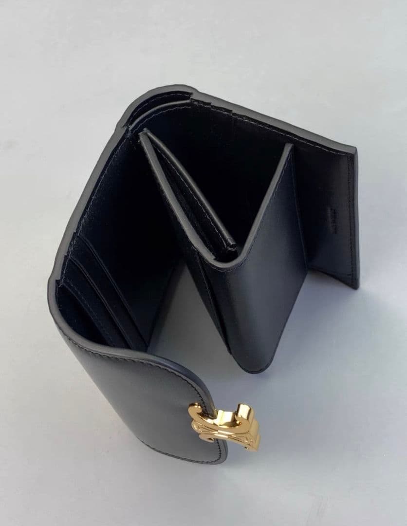CELINE トリオンフ 三つ折り財布 ブラック