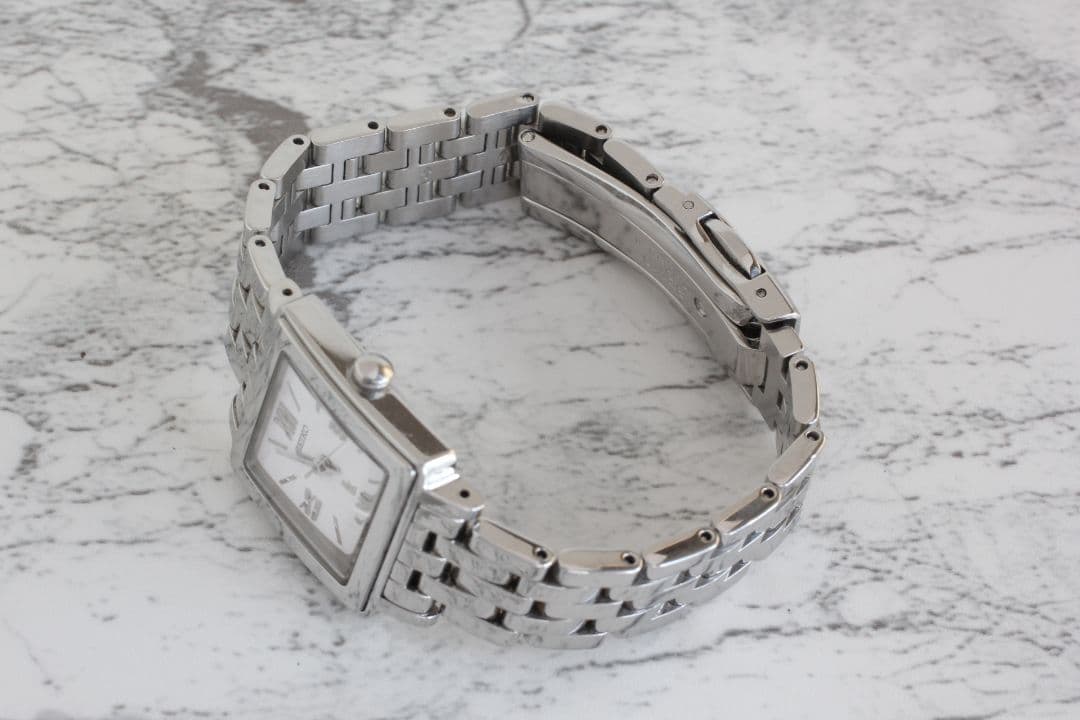 稼働品 セイコールキアSEIKO LUKIA 腕時計 1N01-OGKO