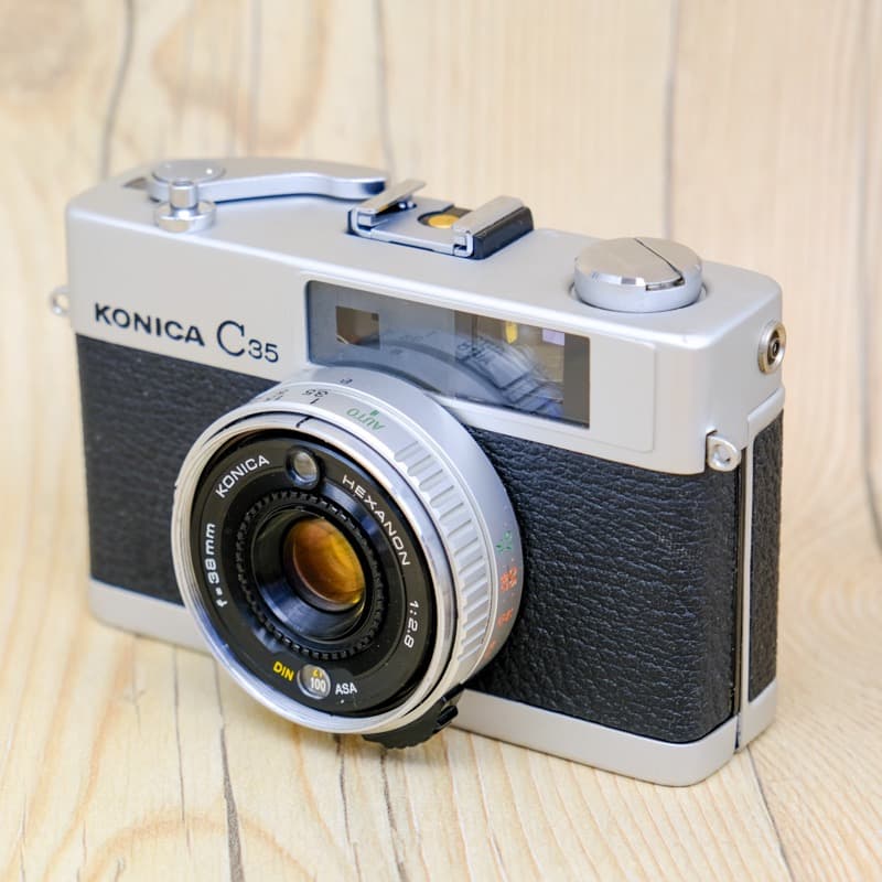 【整備品】美品 KONICA C35 Flash matic 貼り革はC35