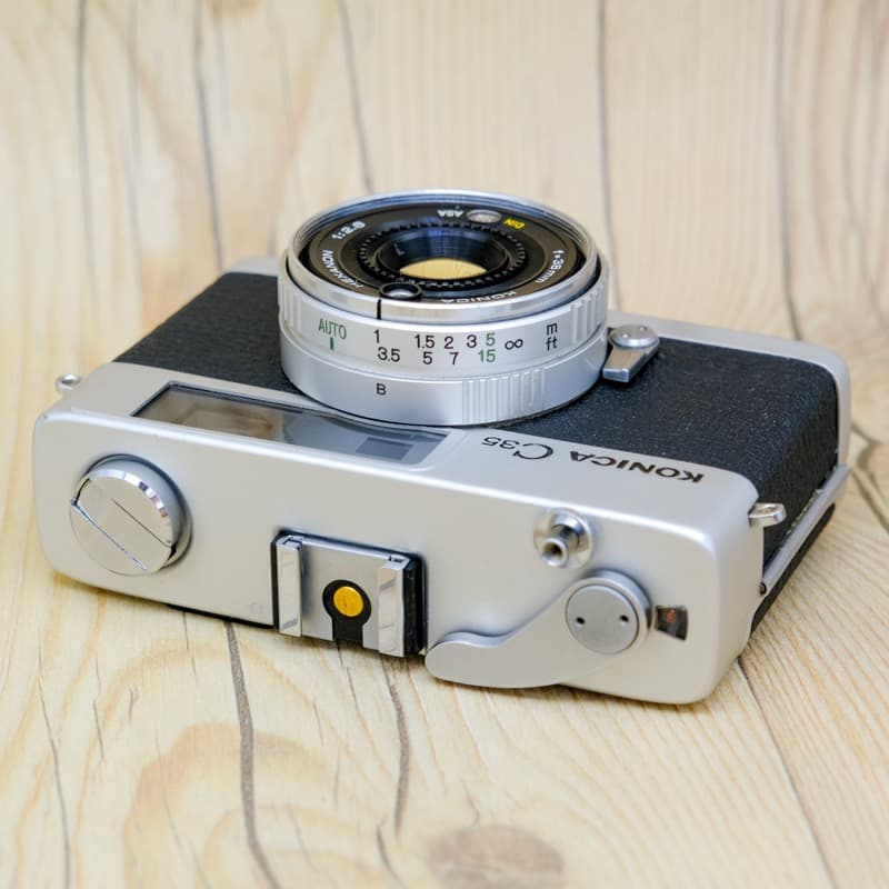 【整備品】美品 KONICA C35 Flash matic 貼り革はC35