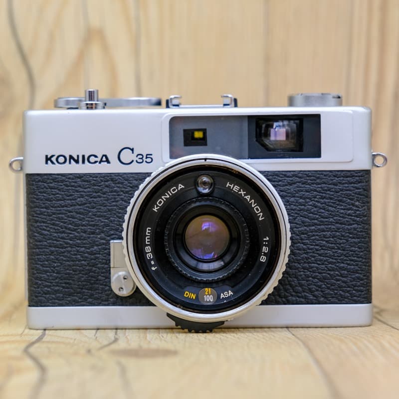 【整備品】美品 KONICA C35 Flash matic 貼り革はC35