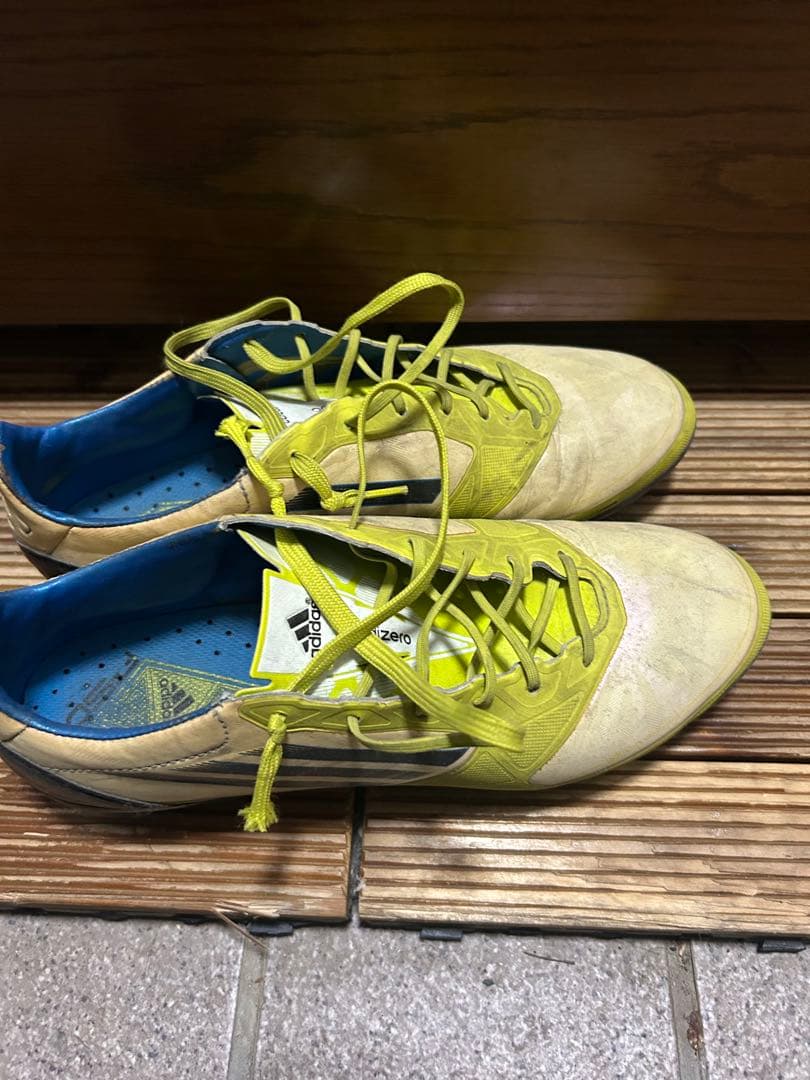 adidas F50サッカーシューズ イエロー/ホワイト/ブラック　25.5cm