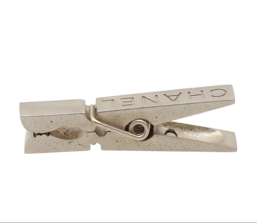 R2885 超美品 シャネル ロゴ マネークリップ クローズピン