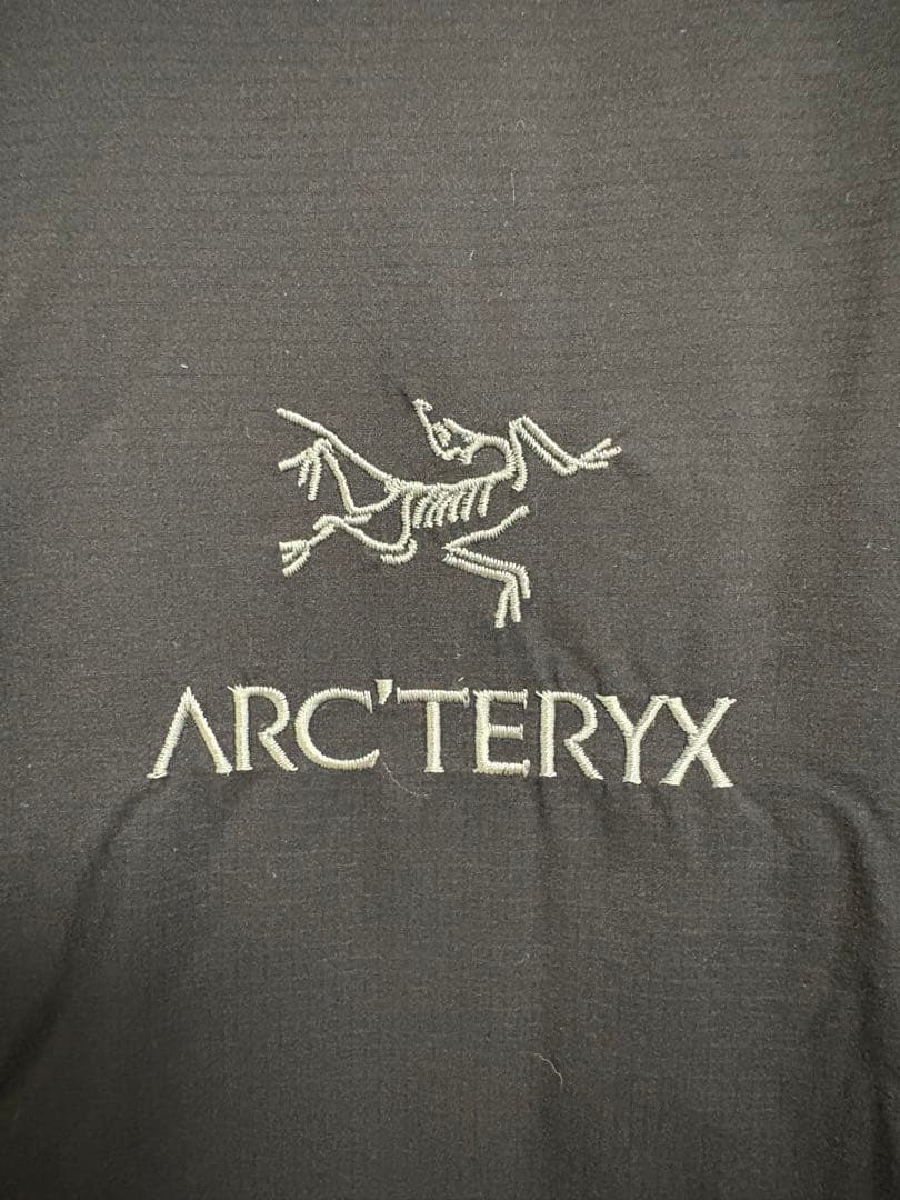 アークテリクス　アトム　ベスト　メンズ　ARC'TERYX atom ブラック