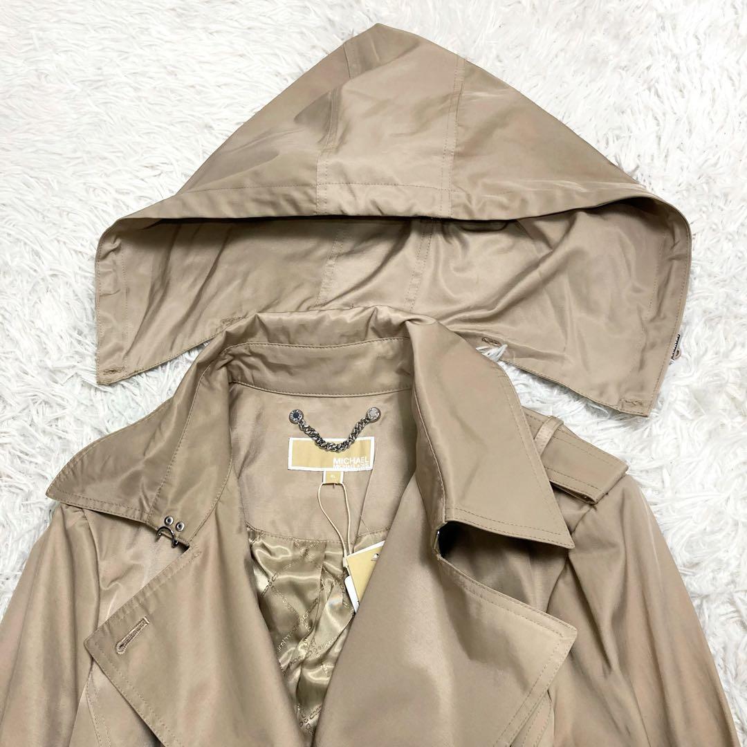 ごんちゃん 未使用品 マイケルコース フード付きトレンチコート ロゴボタン