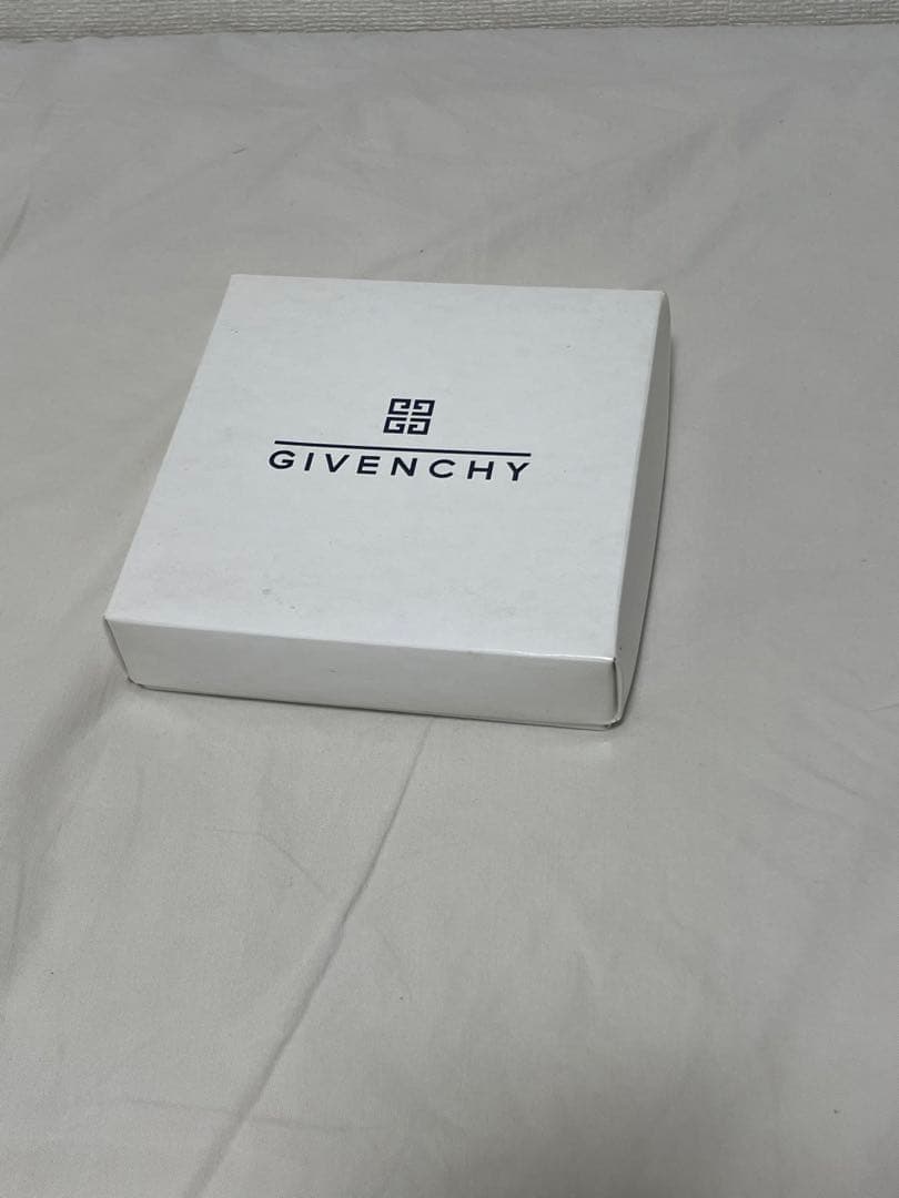 専用　givenchy財布　カード入れ