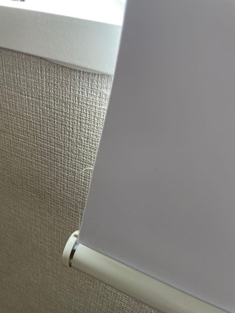 しげちん様　一級遮光ホワイト ロールブラインド　スクリーン二つセット