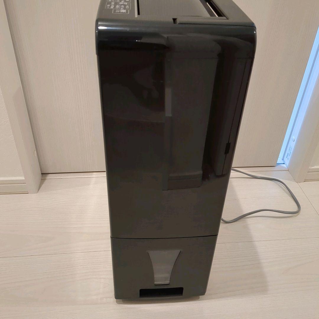 【美品】コロナ 衣類乾燥除湿機 CD-H18A