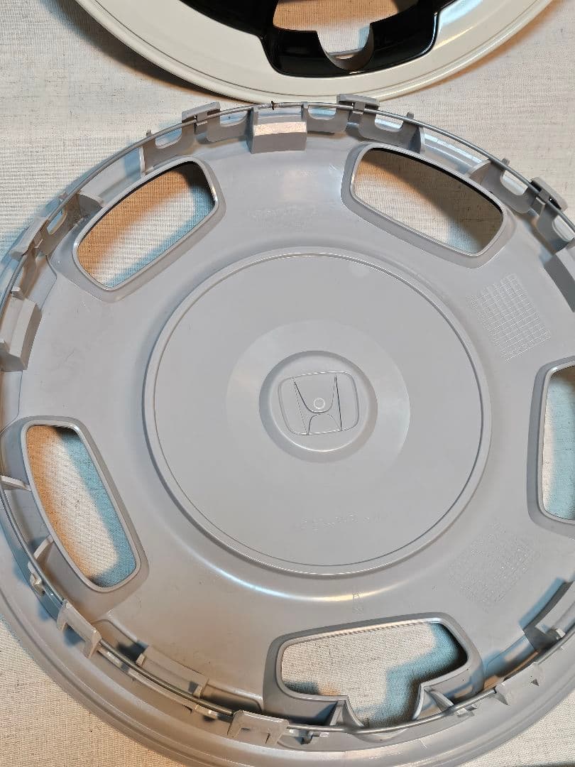 ホンダNBOX純正ホイールカバー