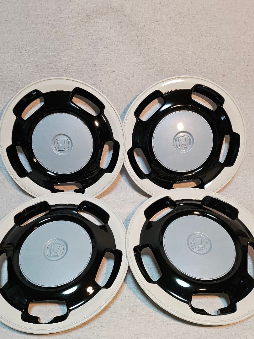 ホンダNBOX純正ホイールカバー