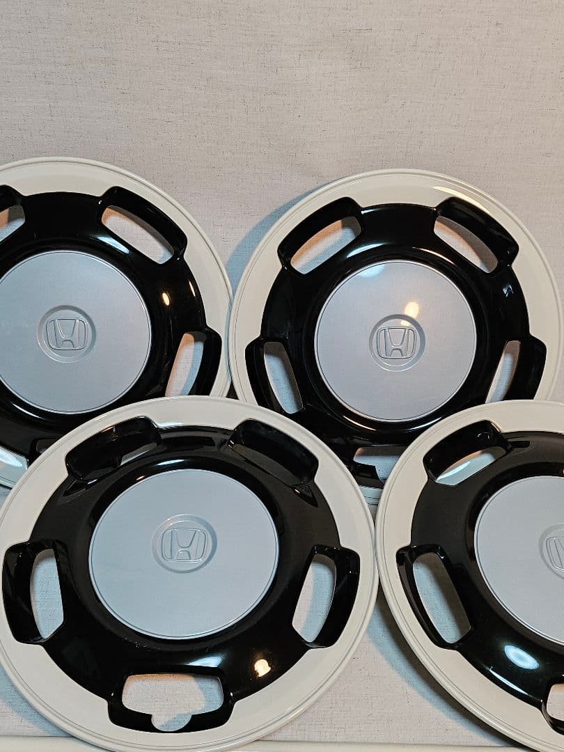 ホンダNBOX純正ホイールカバー