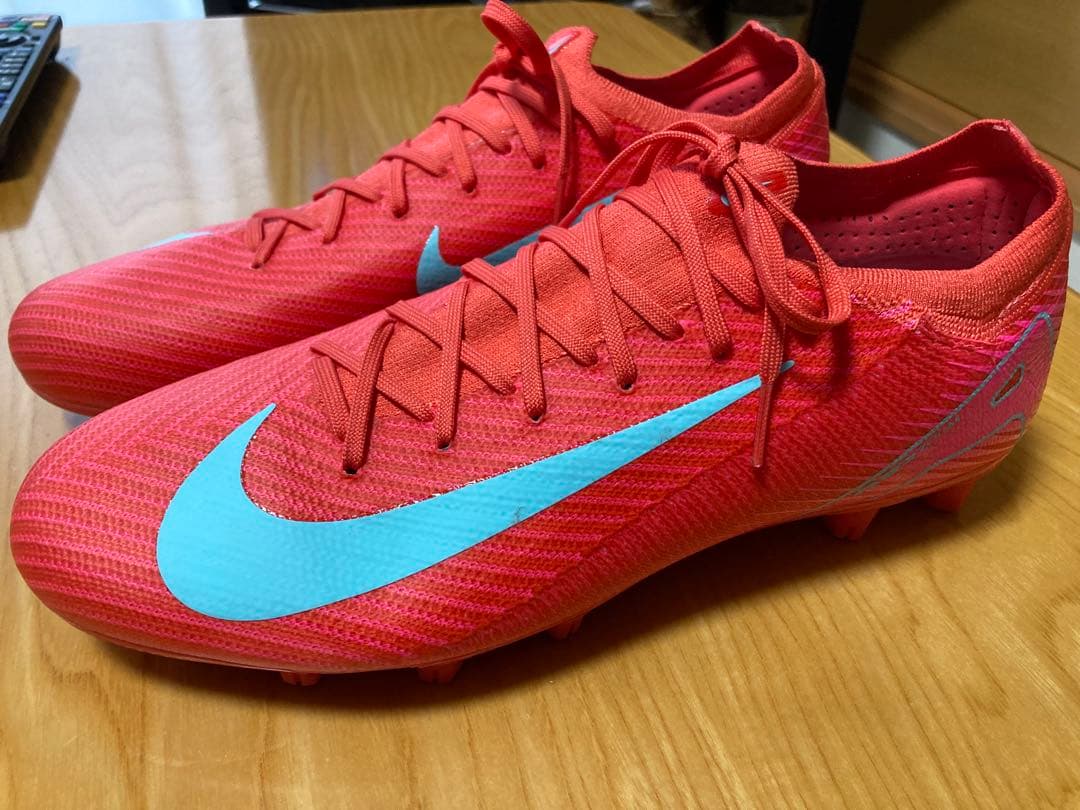 【サッカースパイク】NIKEマーキュリアル27.5cm