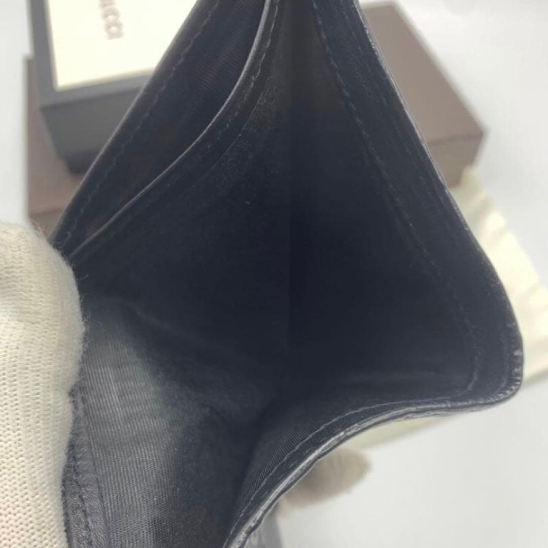 GUCCI ブラックレザー 二つ折り財布