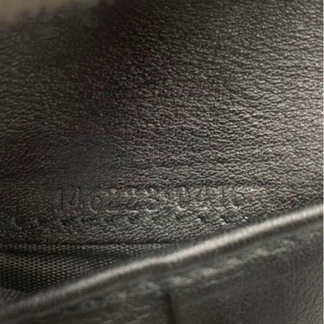 GUCCI ブラックレザー 二つ折り財布