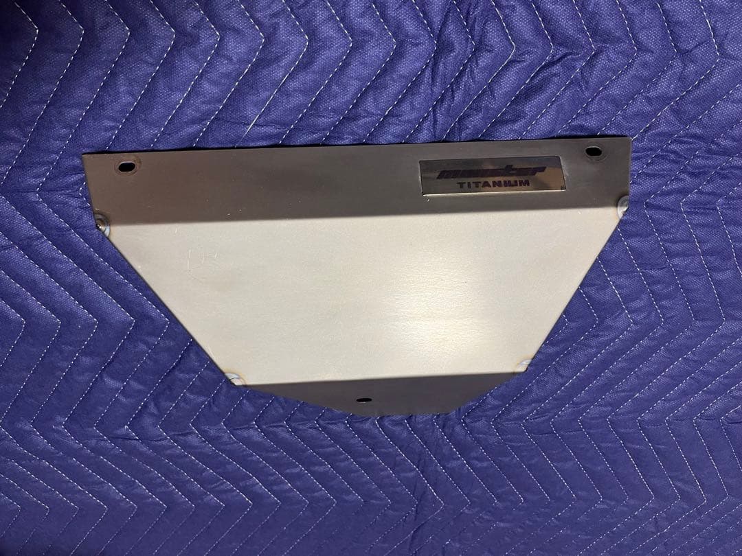 【カーボウイ】ZC32S monster sports エキマニカバー