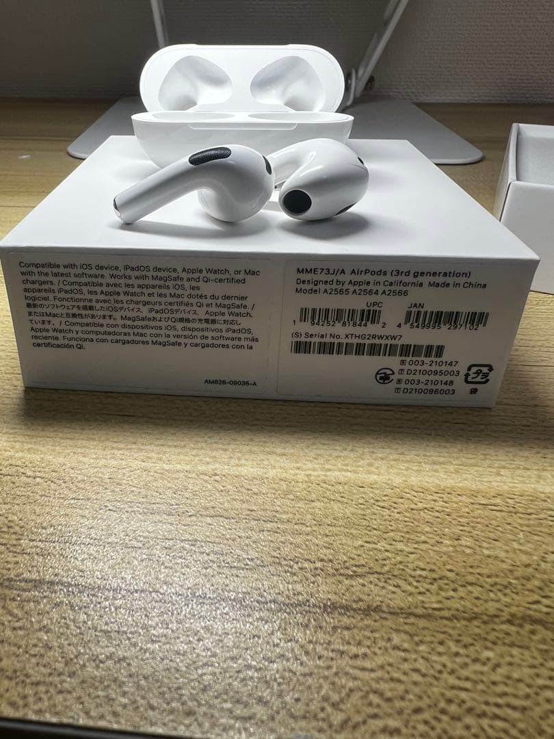 イヤホン Apple AirPods 3