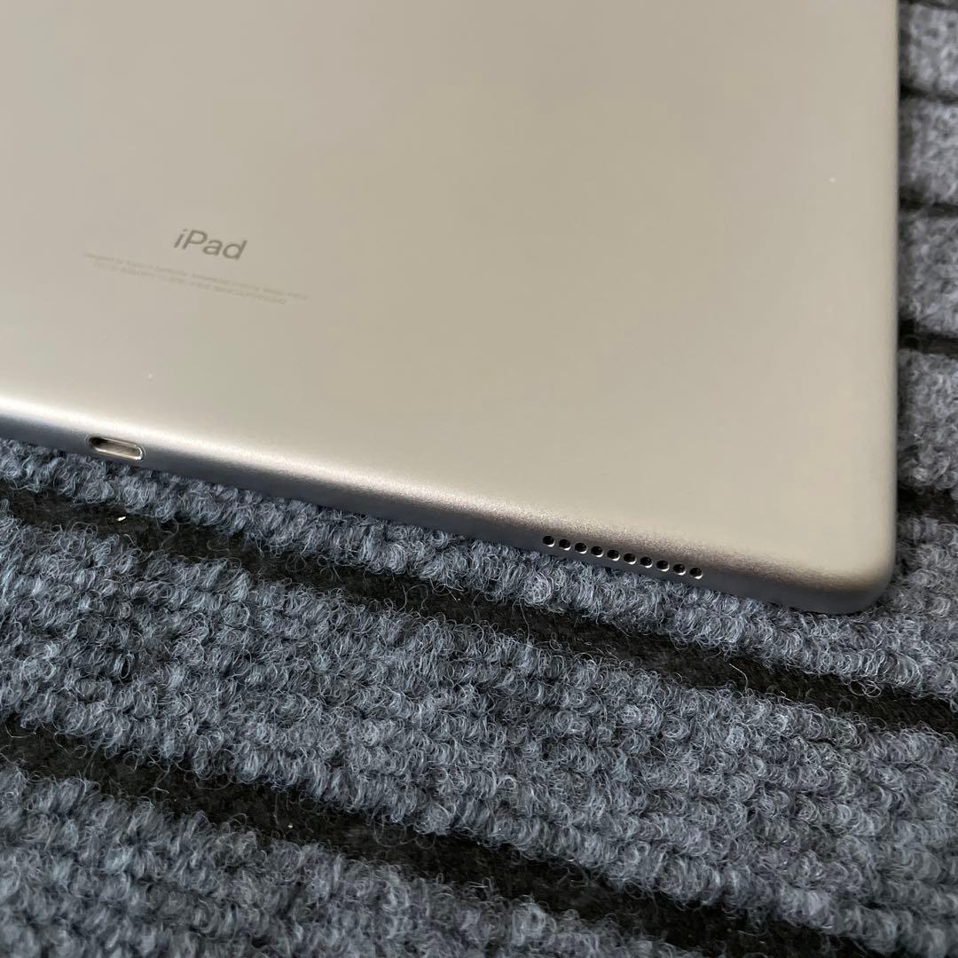 139 iPad Pro 12.9 2世代 64GB SIMフリー グレイ