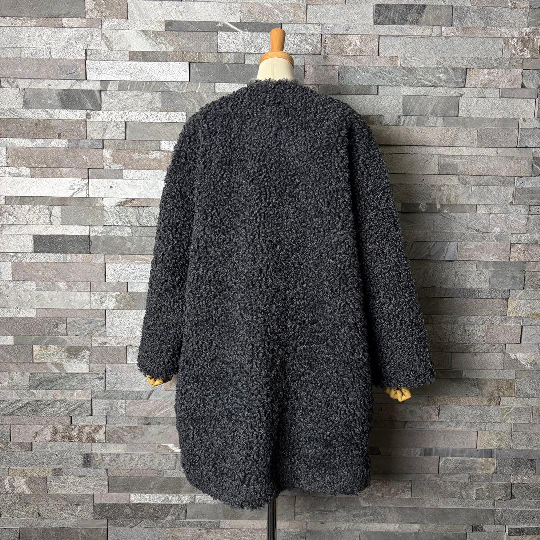 MilaOwenミラオーウェン　ノーカラーシャツカーブ ボアコート　グレー