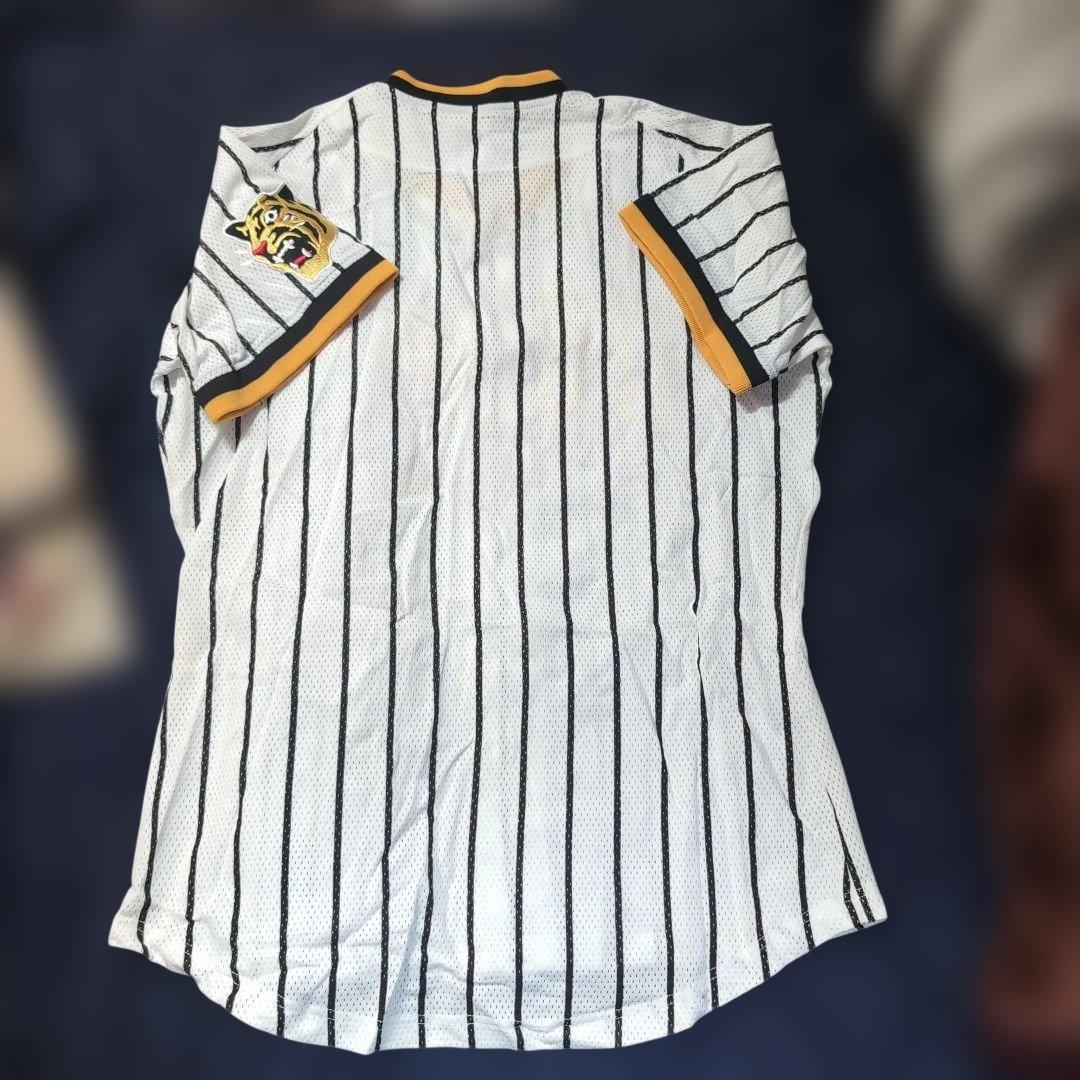 【新品タグ付き】阪神タイガース ユニフォーム 復刻 シャープ産業 刺繍 背番号無