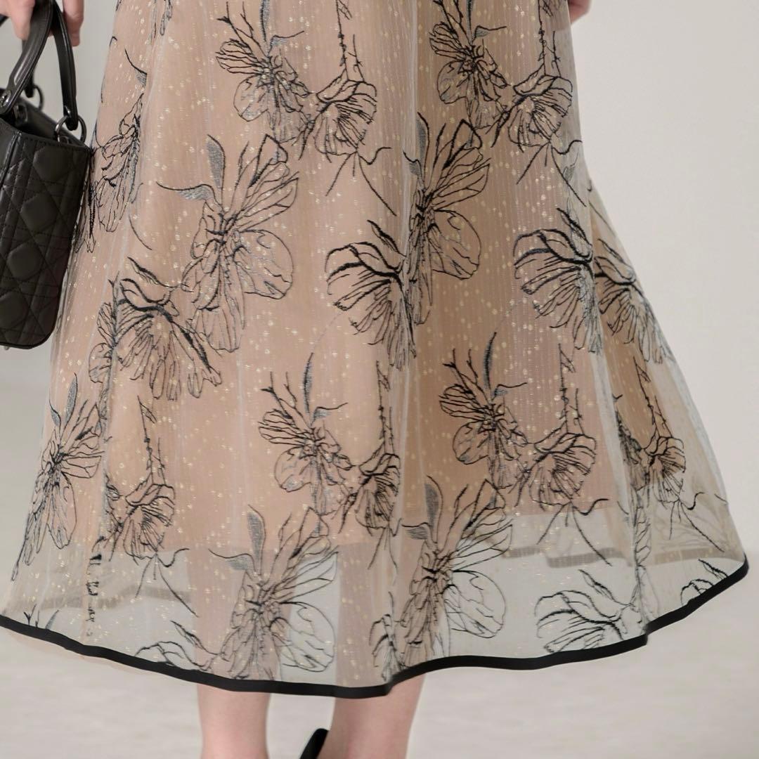 Leja 配色パイピングプチハイネック花柄刺繍ラメレースロング丈　M