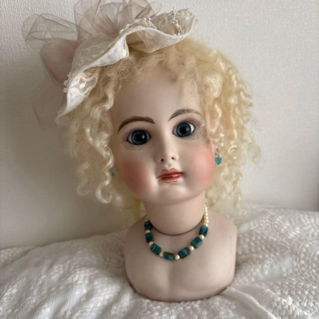 ビスクドール、ヘッド　ジュモー 赤のシューズ付き